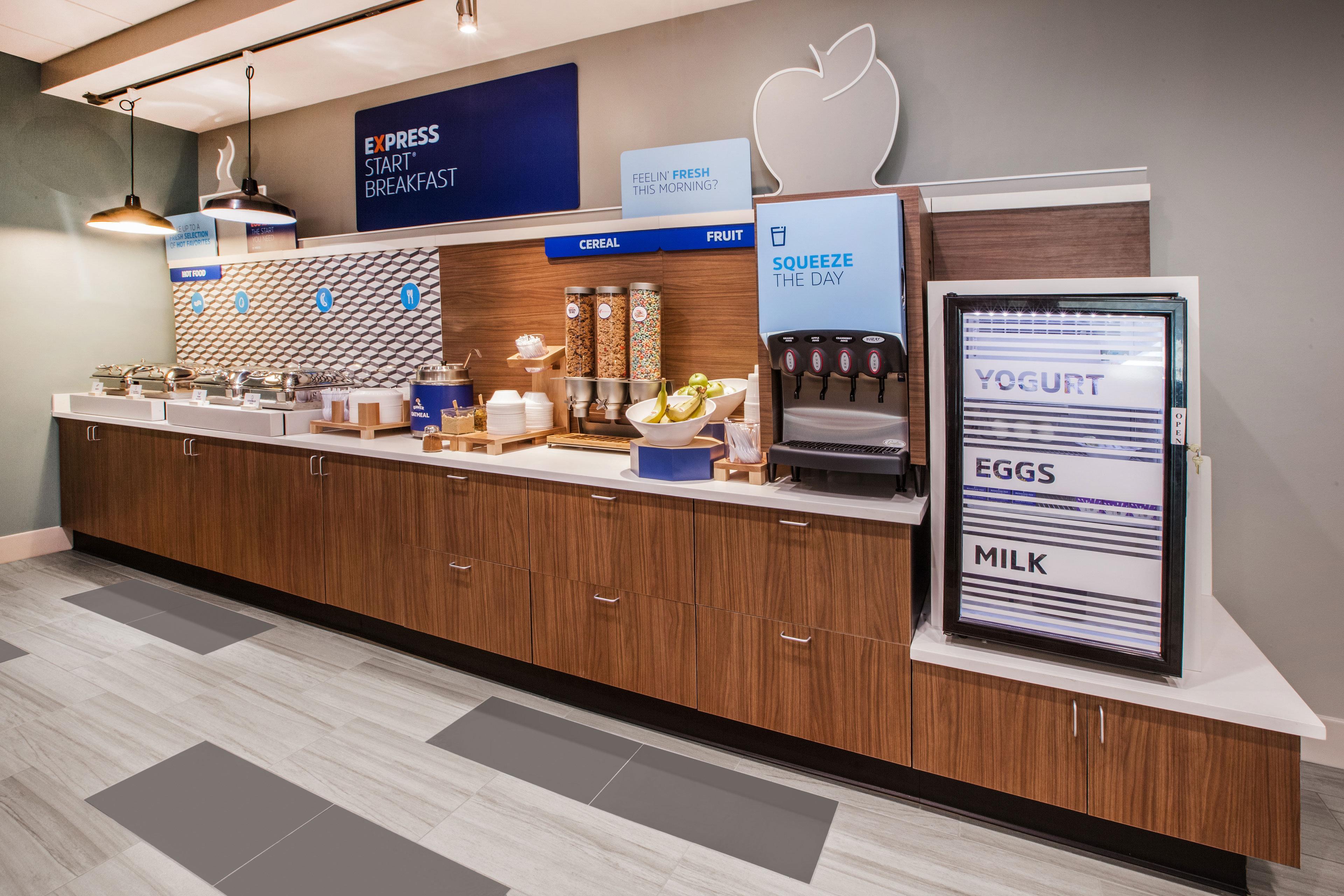 Holiday Inn Express Hotel & Suites Byron By Ihg Exterior foto