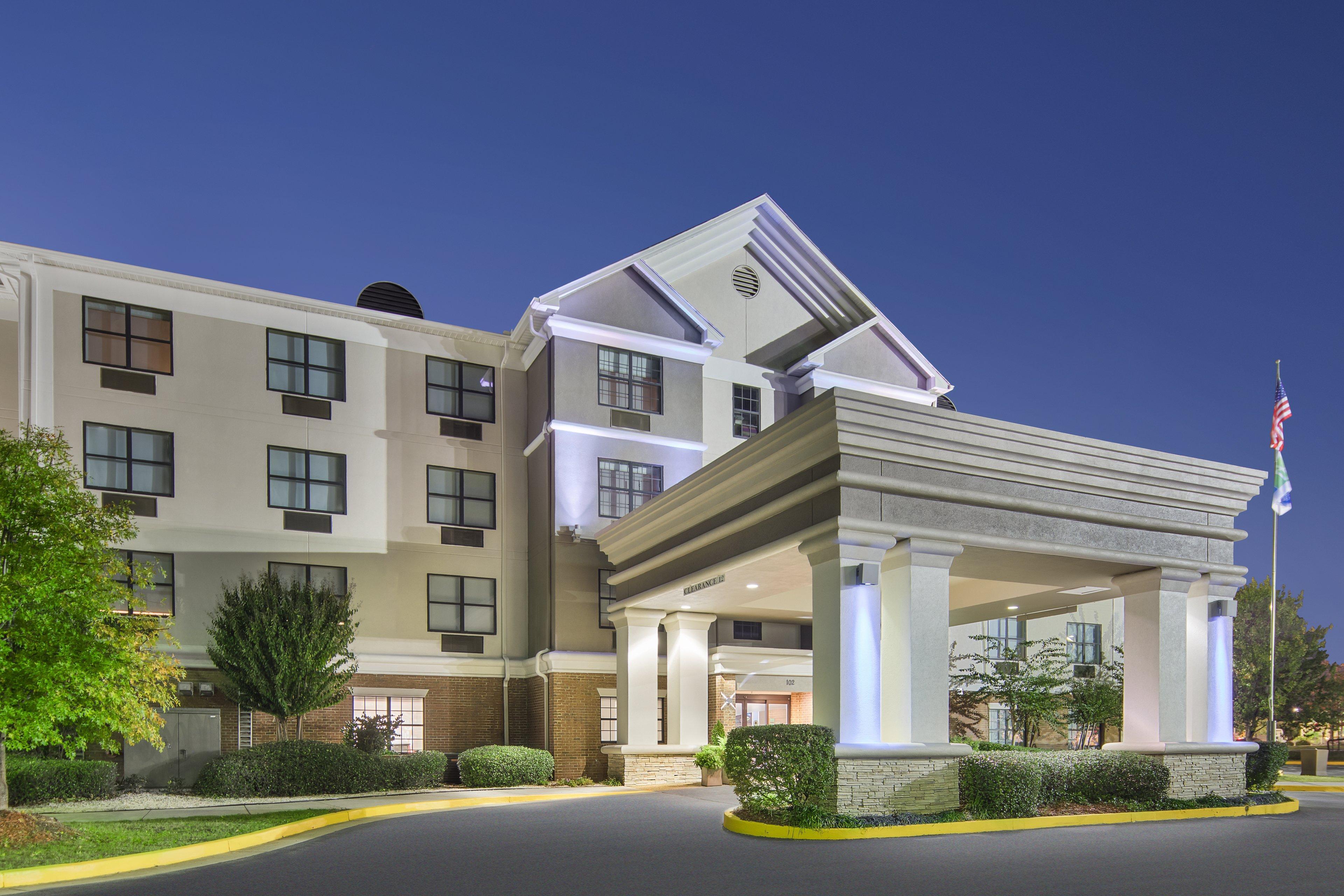 Holiday Inn Express Hotel & Suites Byron By Ihg Exterior foto